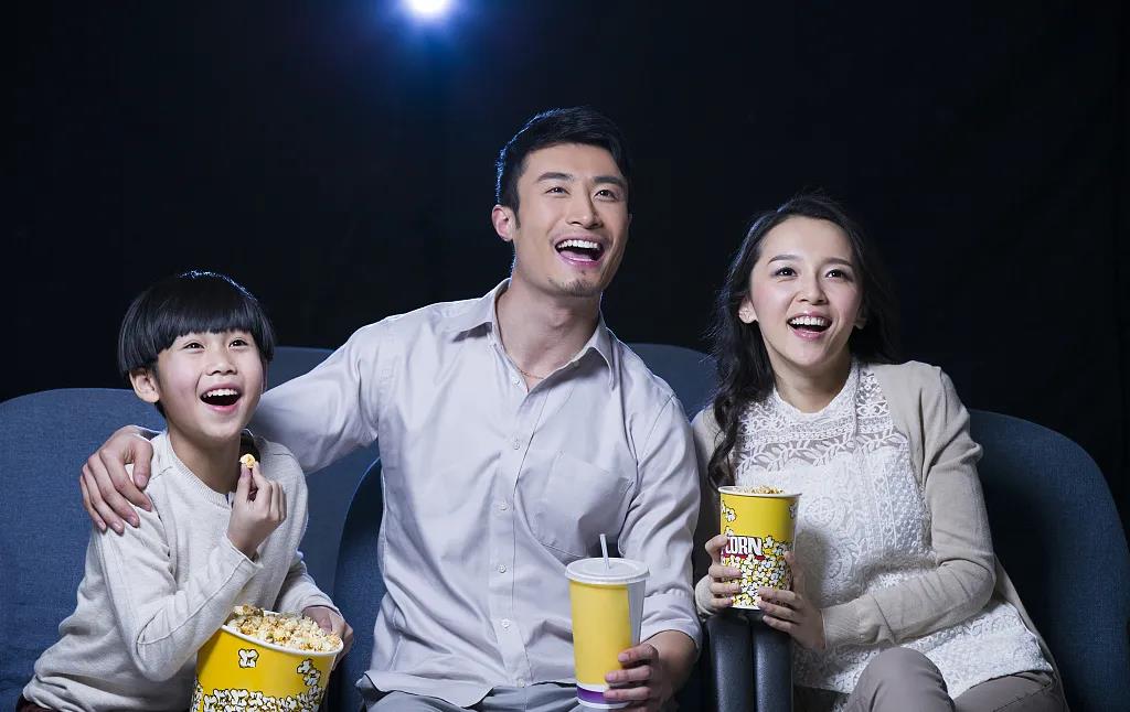 中国铁建·嬴兴园丨《人潮汹涌》圈层观影会,邀您“互换人生”!(图4)