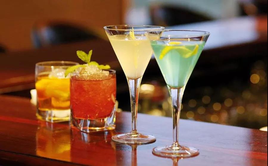 [凤栖台]华彩绽放丨鸡尾酒夜购趴圆满收官，数套成交引爆购房热潮！(图2)