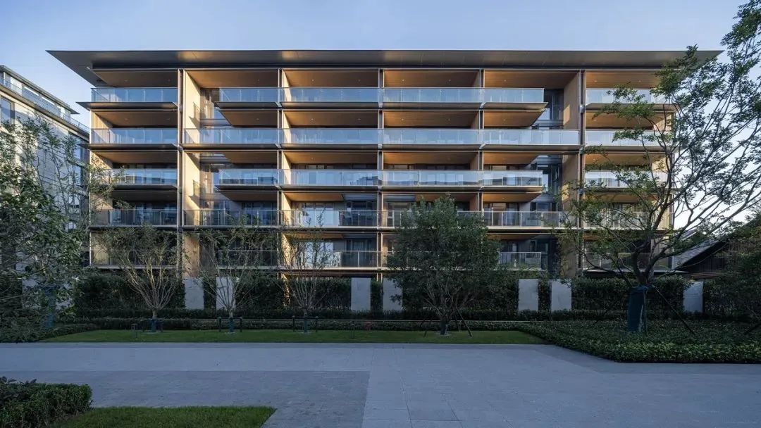 蓝城·鳯起玉鳴|风靡杭州的“现象级”Trees Villa城市叠墅,即将首映莱芜(图7)