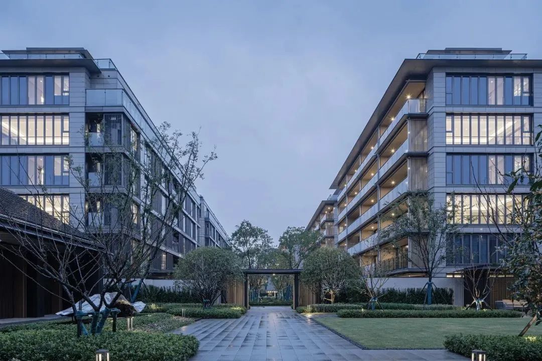 蓝城·鳯起玉鳴|风靡杭州的“现象级”Trees Villa城市叠墅,即将首映莱芜(图13)