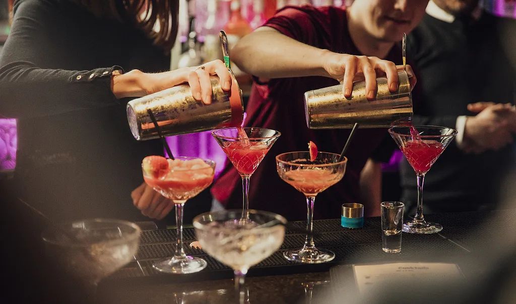 尖叫618，鸡尾酒夜购趴丨凤栖台微醺之夜，8套特价房等你来抢！(图8)