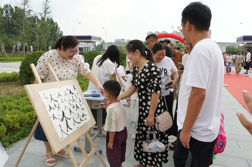 翰林名苑业主速看，莱芜区汶源学校香山校区新生报到啦 (图7)